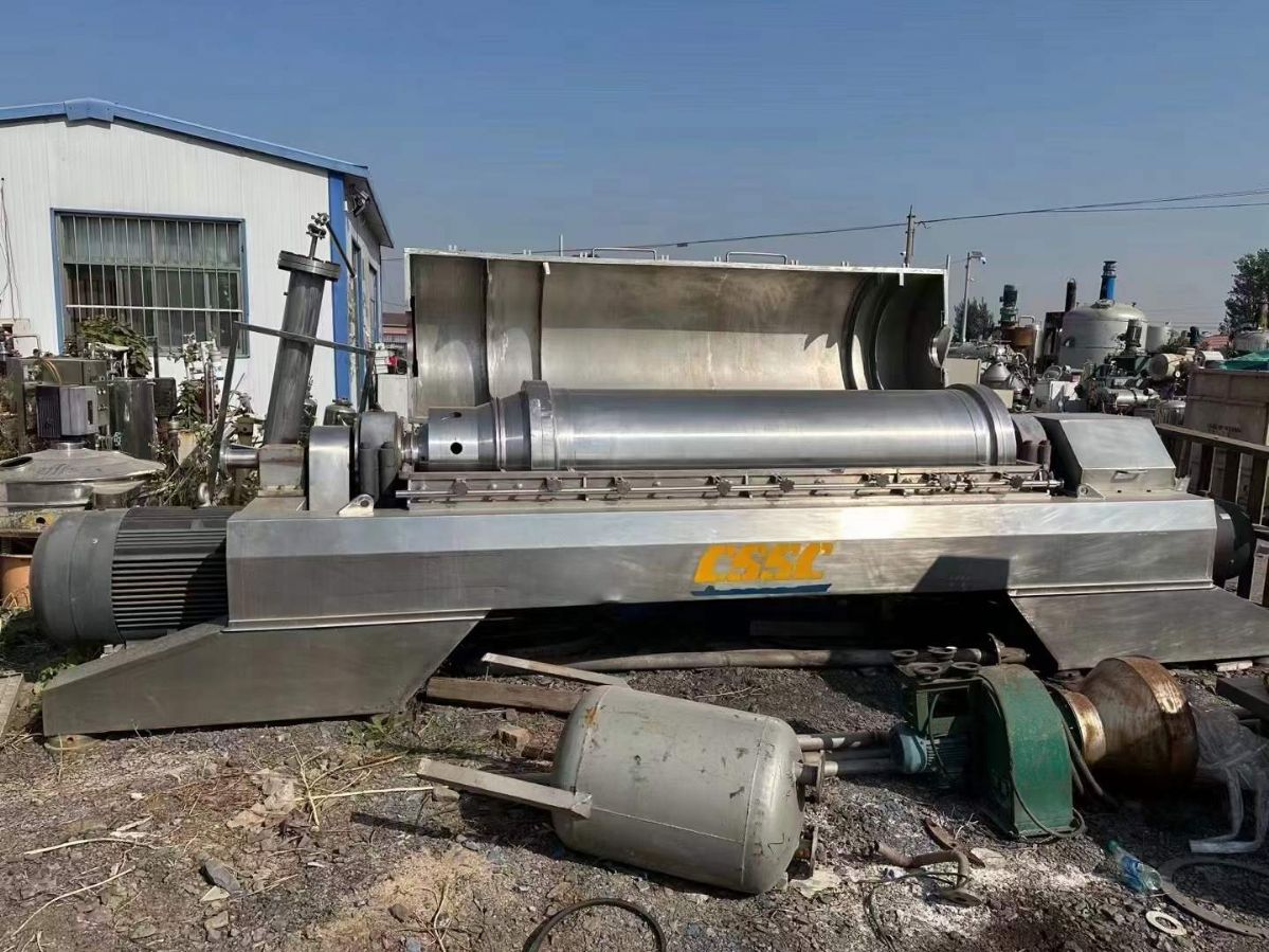 转让二手卧螺离心机 一台650型三相分离卧螺沉降离心机