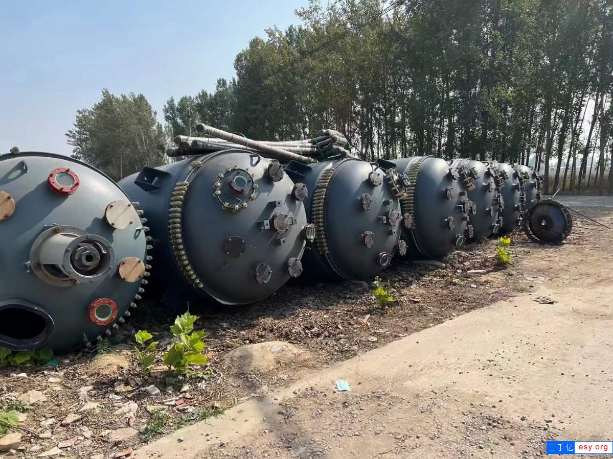 出售二手未投料搪瓷反应釜 10台5000L带手续搪瓷反应釜