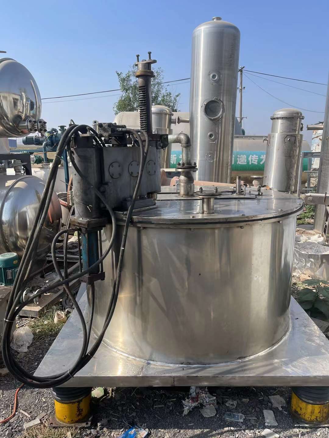转让二手平板离心机 一台1250型平板刮刀下卸料离心机
