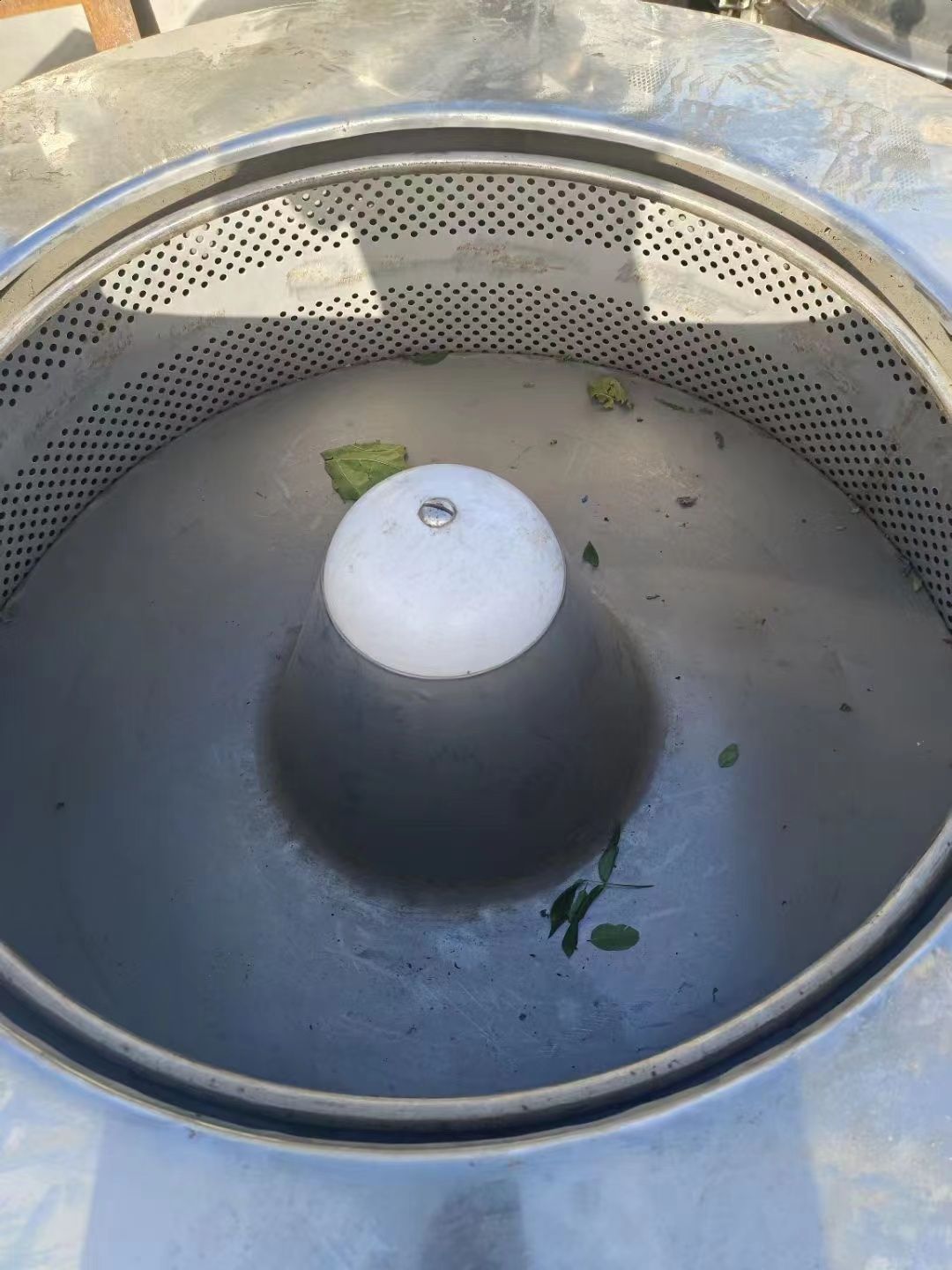 转让二手三足脱水机 两台直径1000型三足脱水离心机