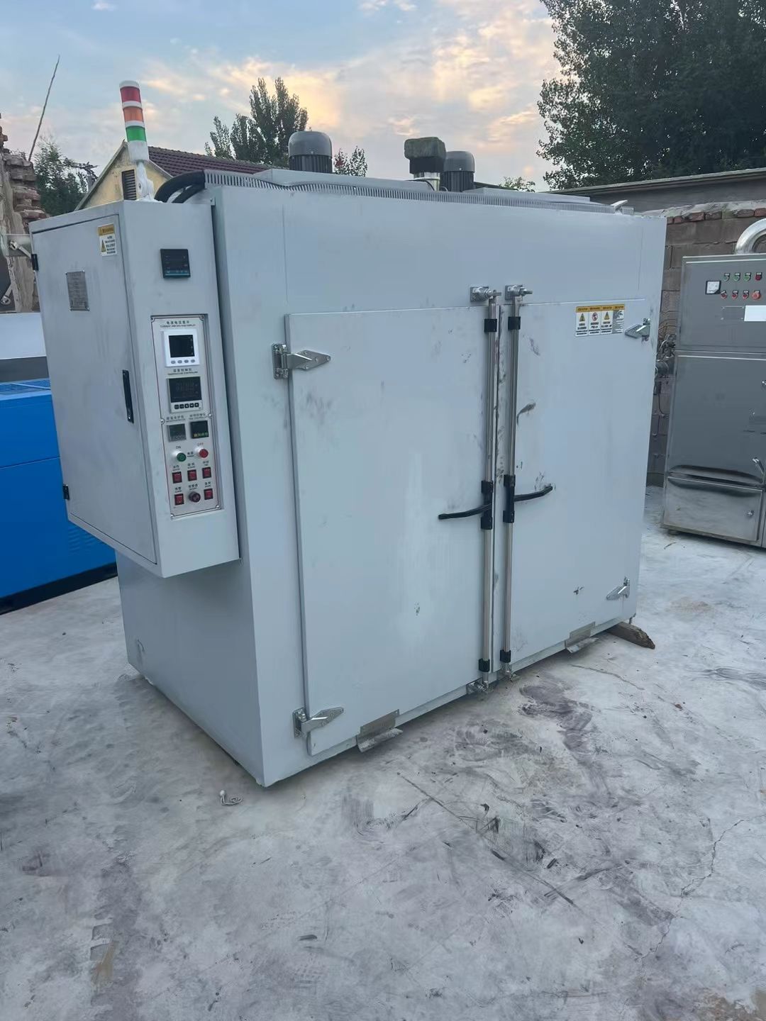 转让二手热风烘箱 一台40盘电加热温度250度高温热风循环烘箱