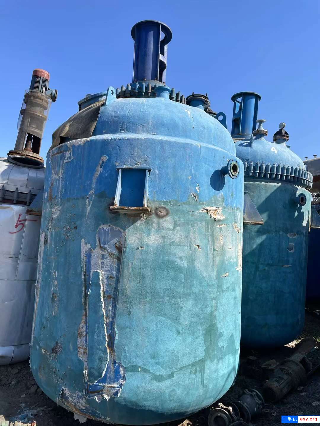 转让二手搪瓷反应釜 四台10立方太极开式反应釜