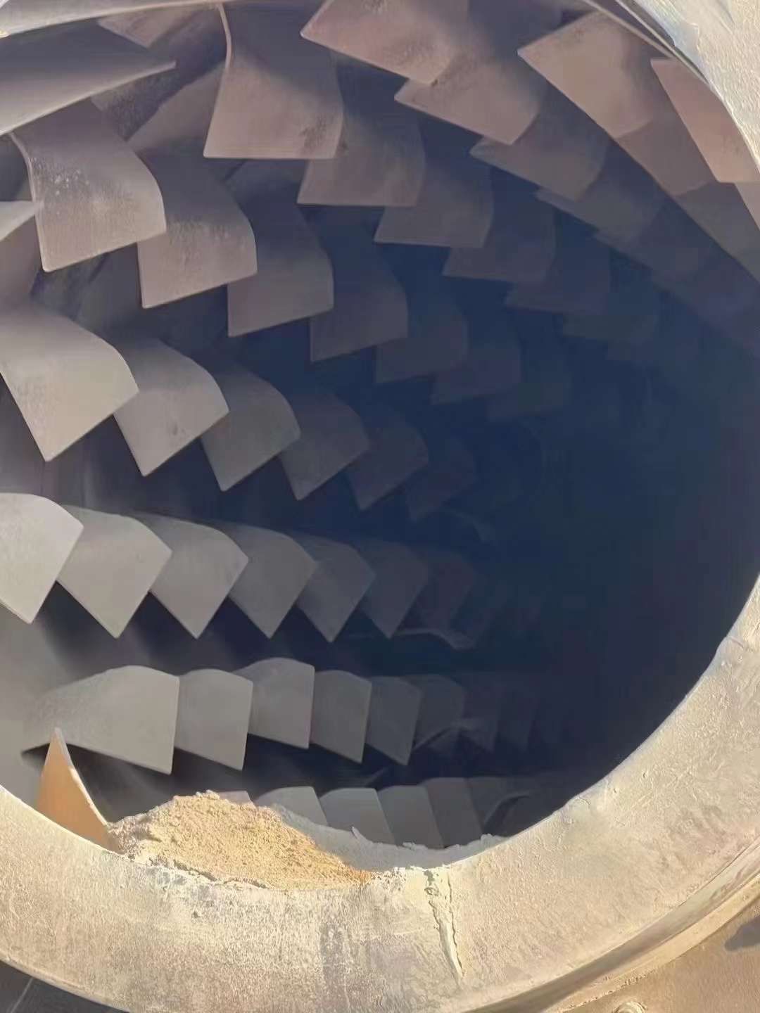 转让二手三筒烘干机 一套3.2米X7米三回层式三筒烘干机