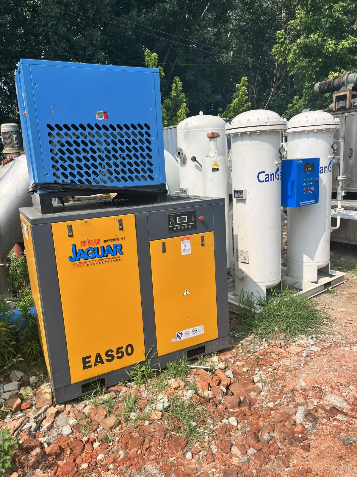 转让二手制氮机 一套容积50立方带空压机纯度99.99空气分离制氮机