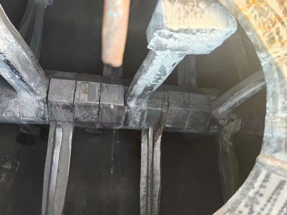 转让二手耙式干燥机 一台容积5000L316L材质重型耙式干燥机