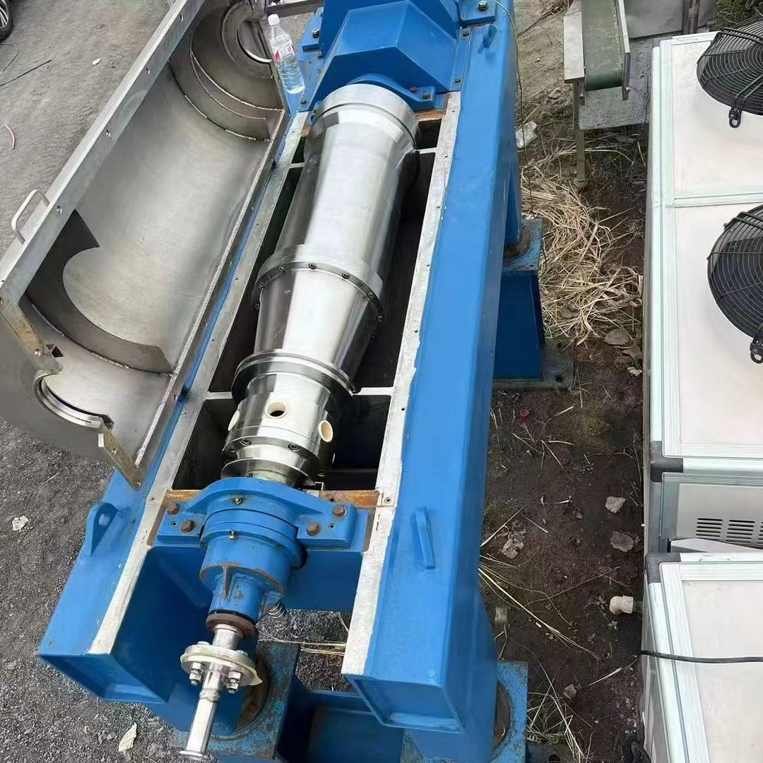 转让二手卧螺离心机 一台260型江苏科威产食品级卧螺沉降离心机