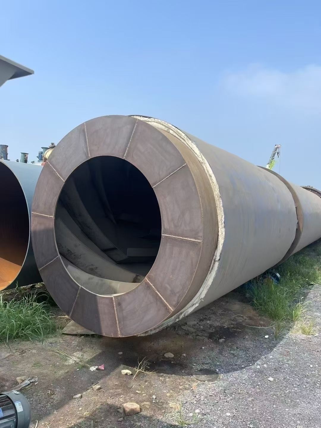 转让二手滚筒烘干机 一套直径2.2米X20米内衬不锈钢滚筒烘干机