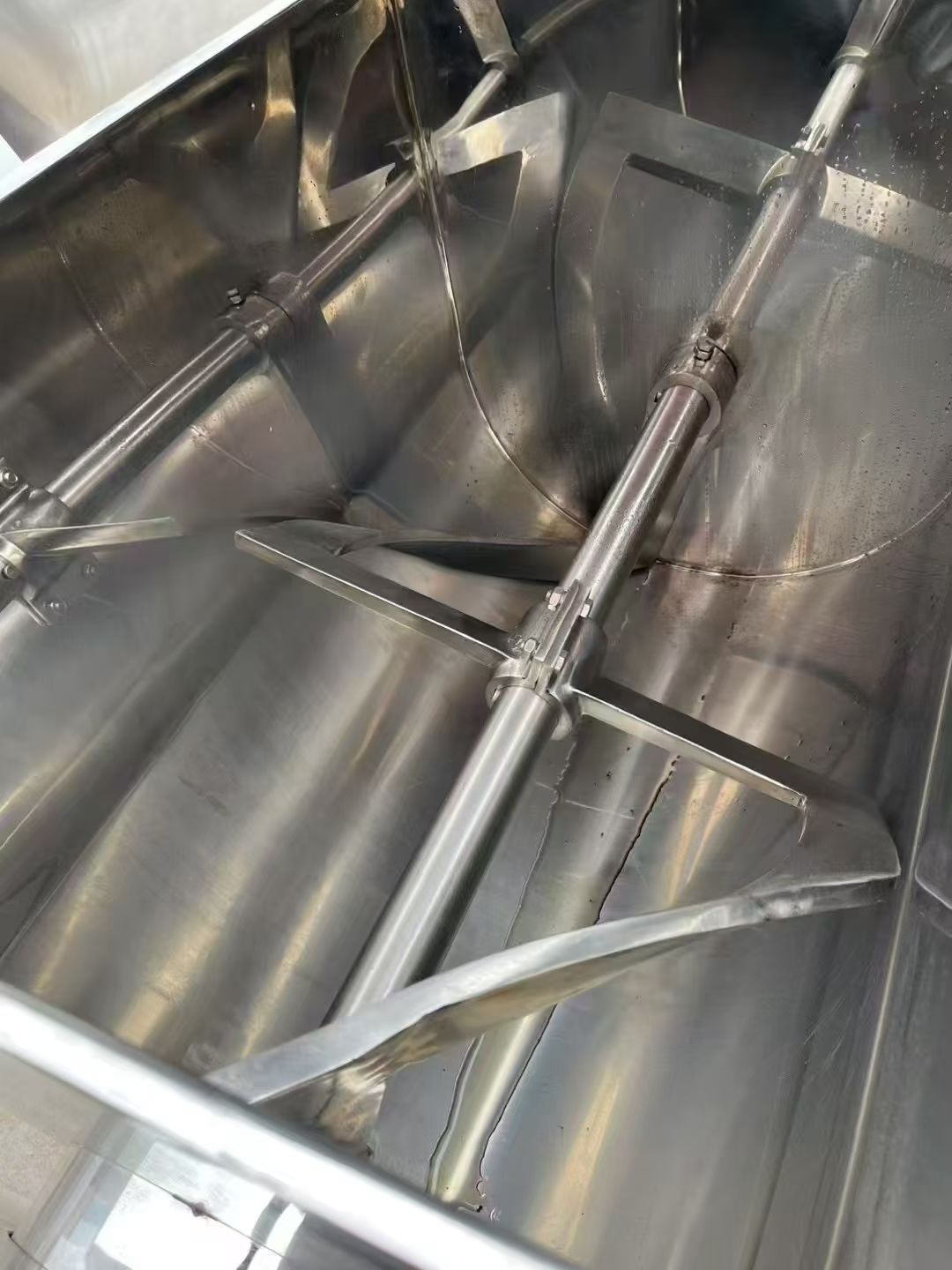 转让二手槽型混合机 一台容积300升制药级不锈钢槽型混合机