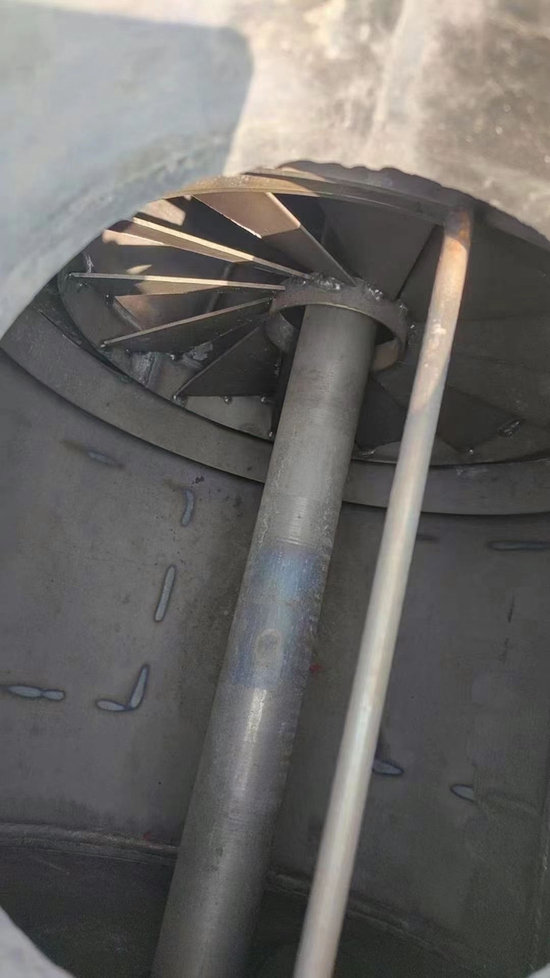 转让二手薄膜蒸发器 两台6平方钛材质薄膜刮板蒸发器