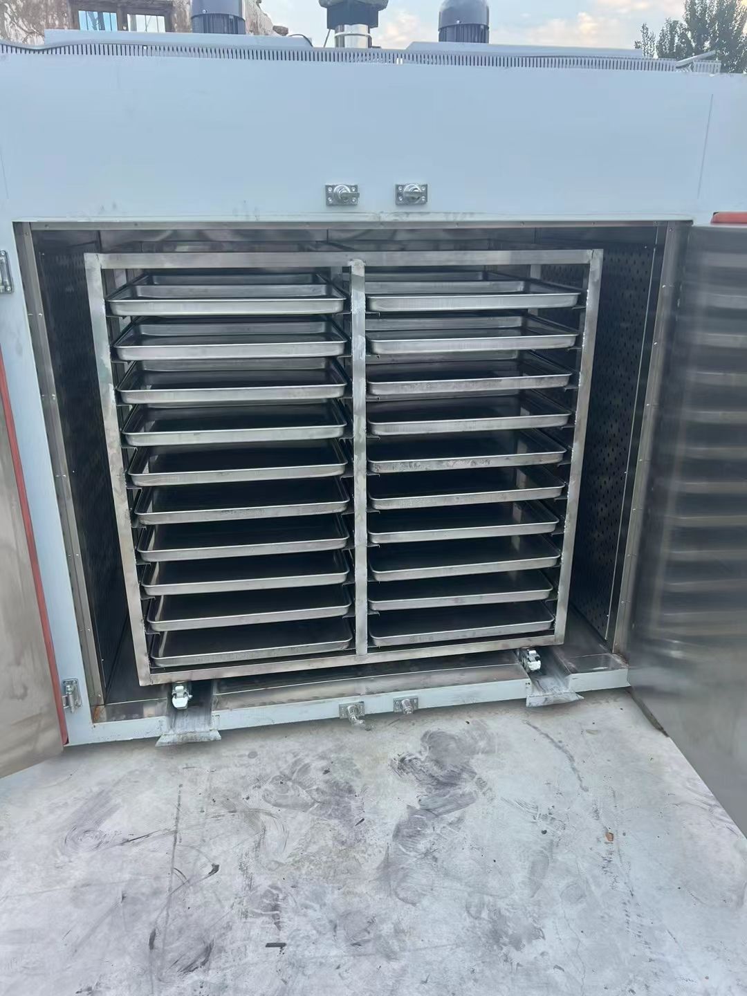 转让二手热风烘箱 一台40盘电加热温度250度高温热风循环烘箱