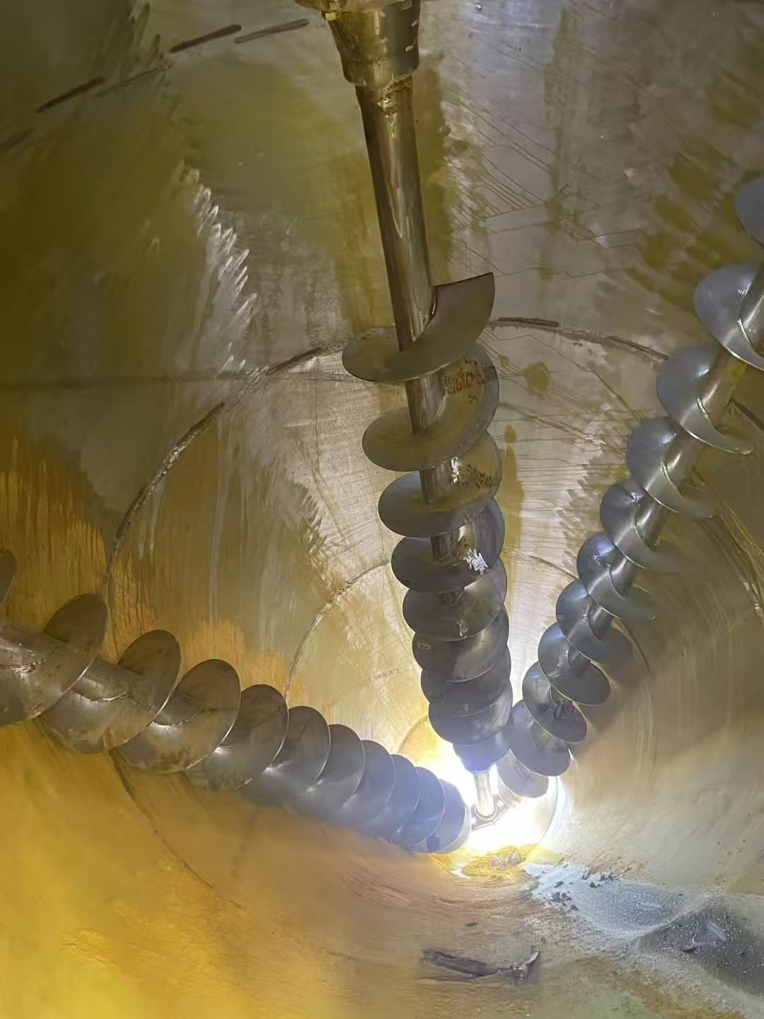 转让二手锥形混合机 三台容积15立方三螺旋锥形混合机
