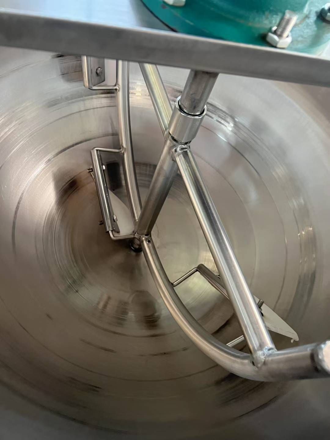 转让二手电加热夹层锅 一台容积100升电加热倾斜搅拌夹层锅