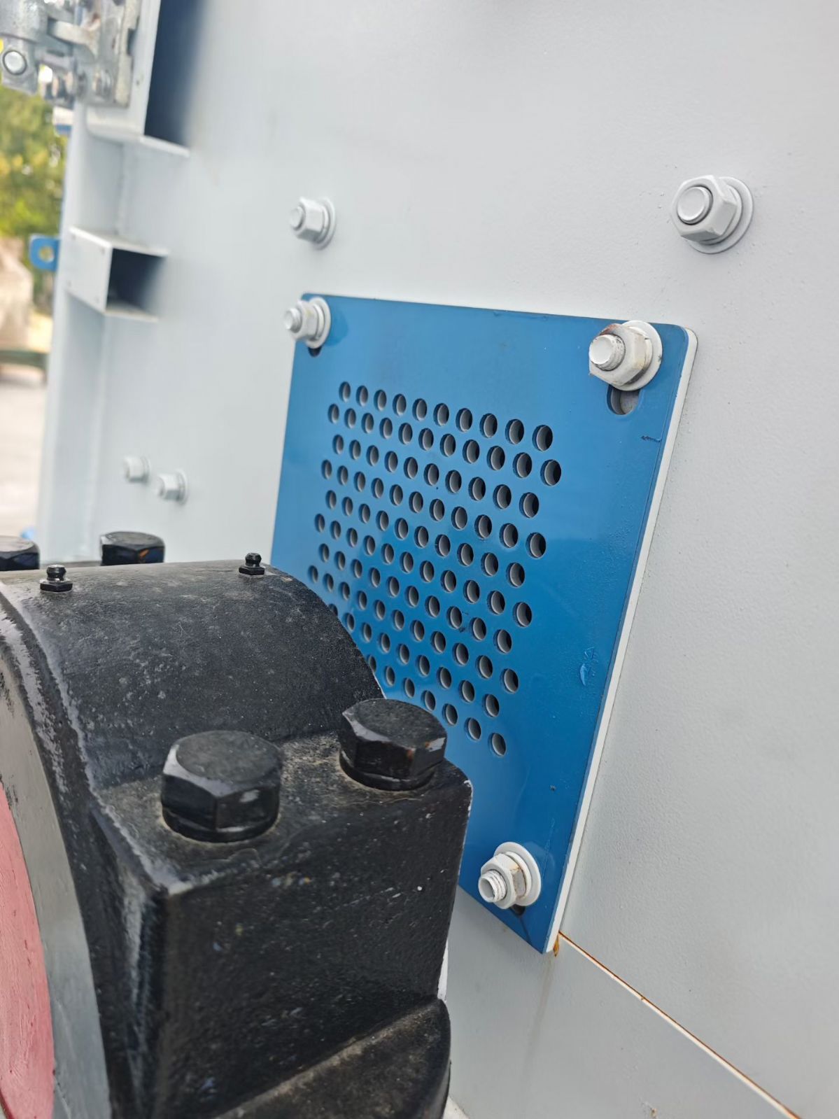 转让二手木材粉碎机 一台功率132千瓦加重型高效木材粉碎机