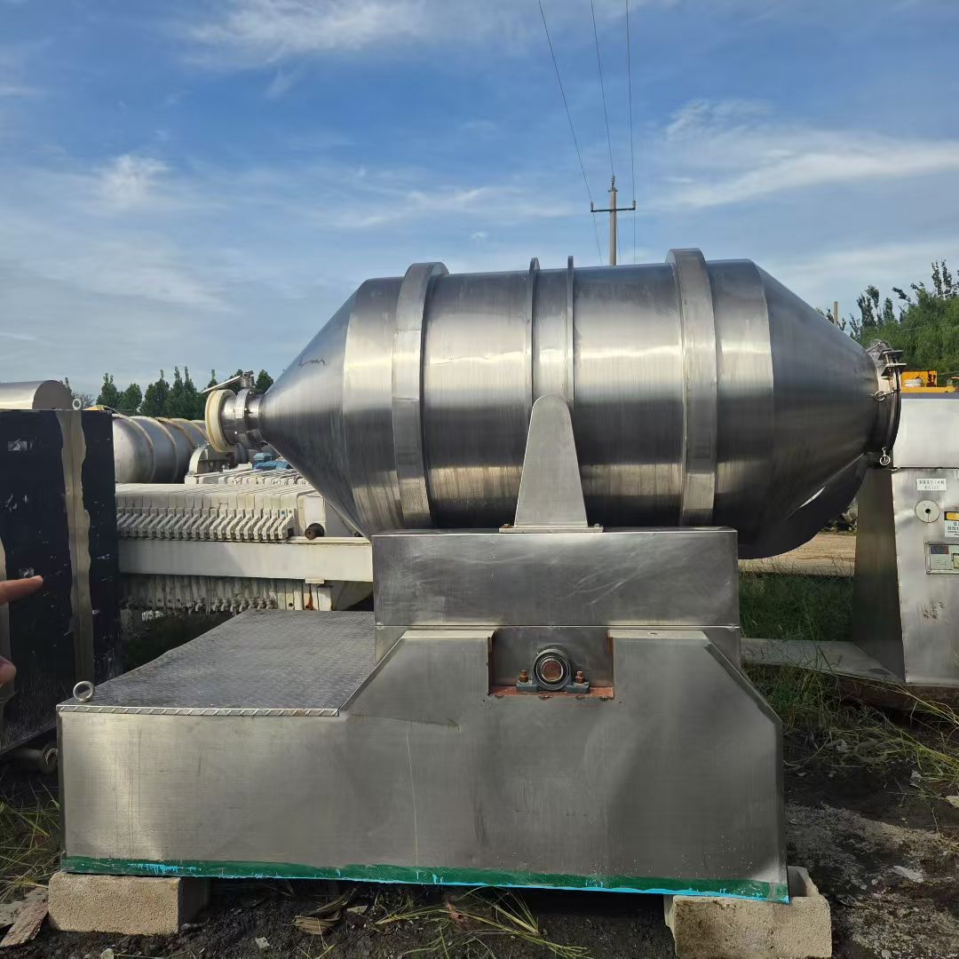 转让二手二维混合机 一台容积2000升食品级二维运动混合机