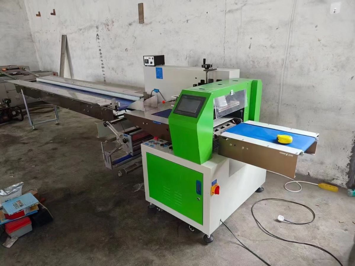 转让二手枕式包装机 两台600型全自动枕式包装机