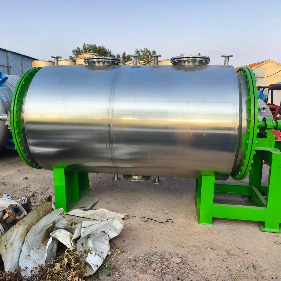 转让二手耙式干燥机 一台容积5000升卧式真空耙式干燥机