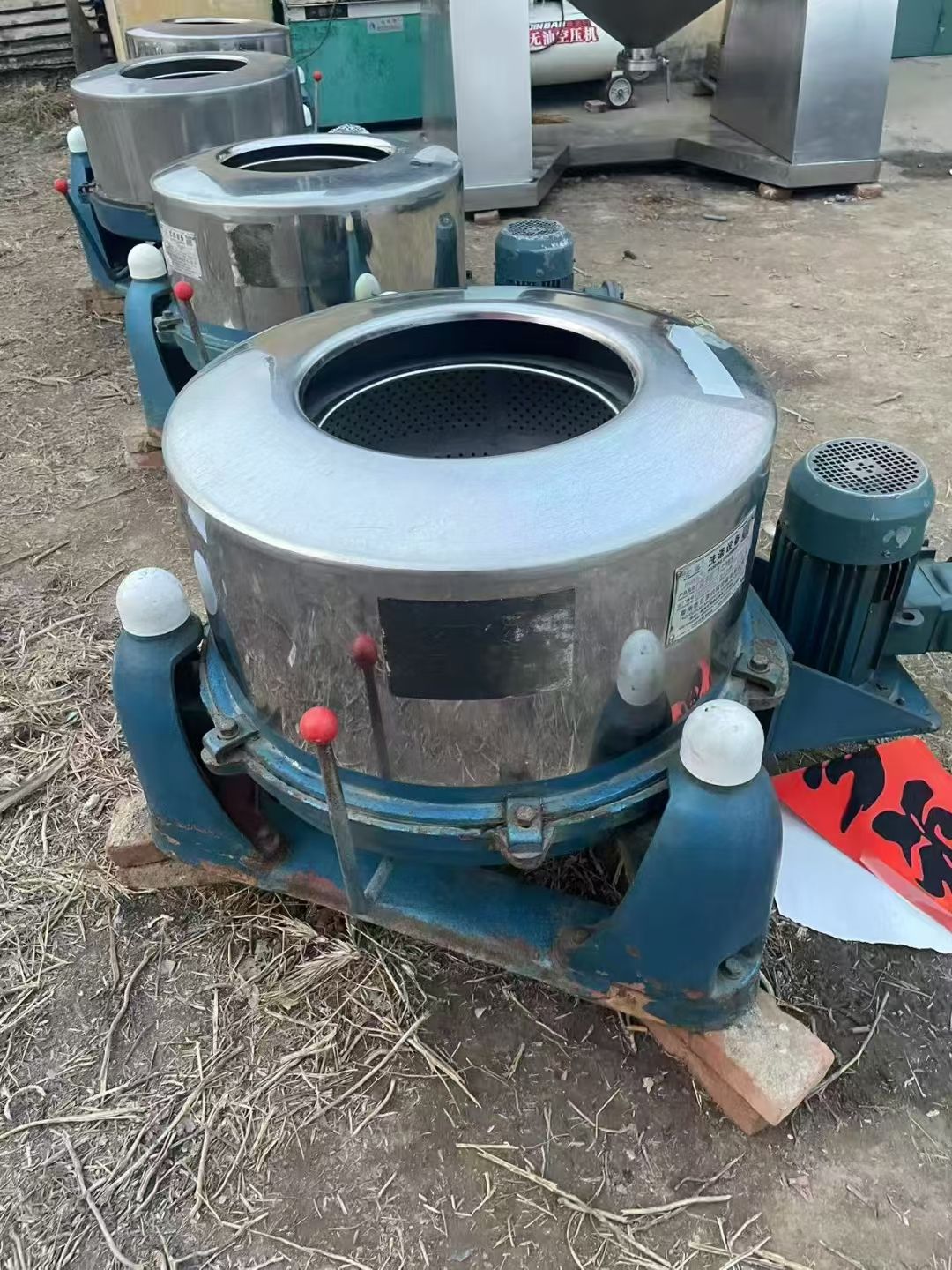 转让二手三足离心机 四台直径600型赛德力产三足式脱水离心机