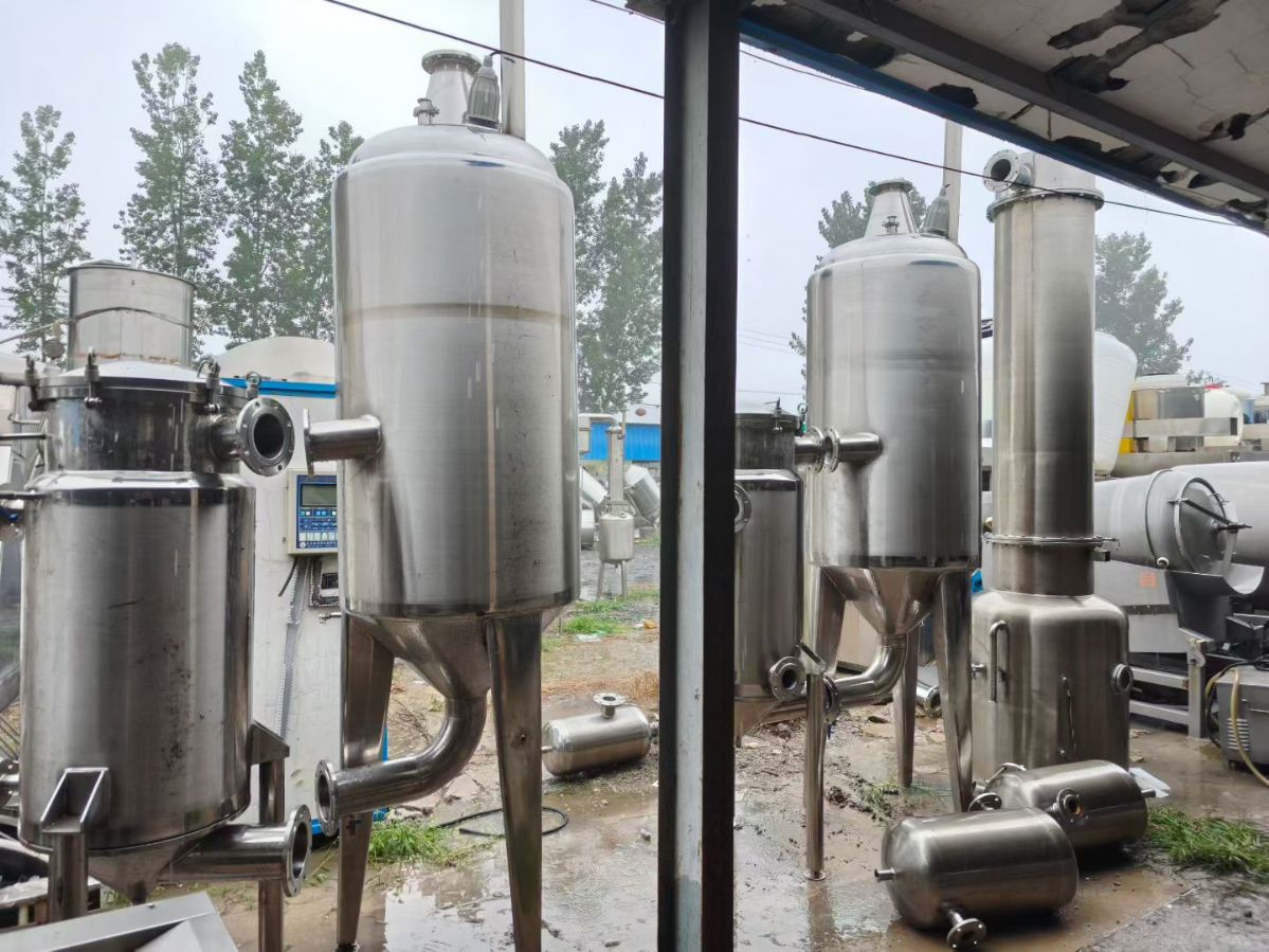 转让二手浓缩蒸发器 一套容积500升食品级单效浓缩蒸发器