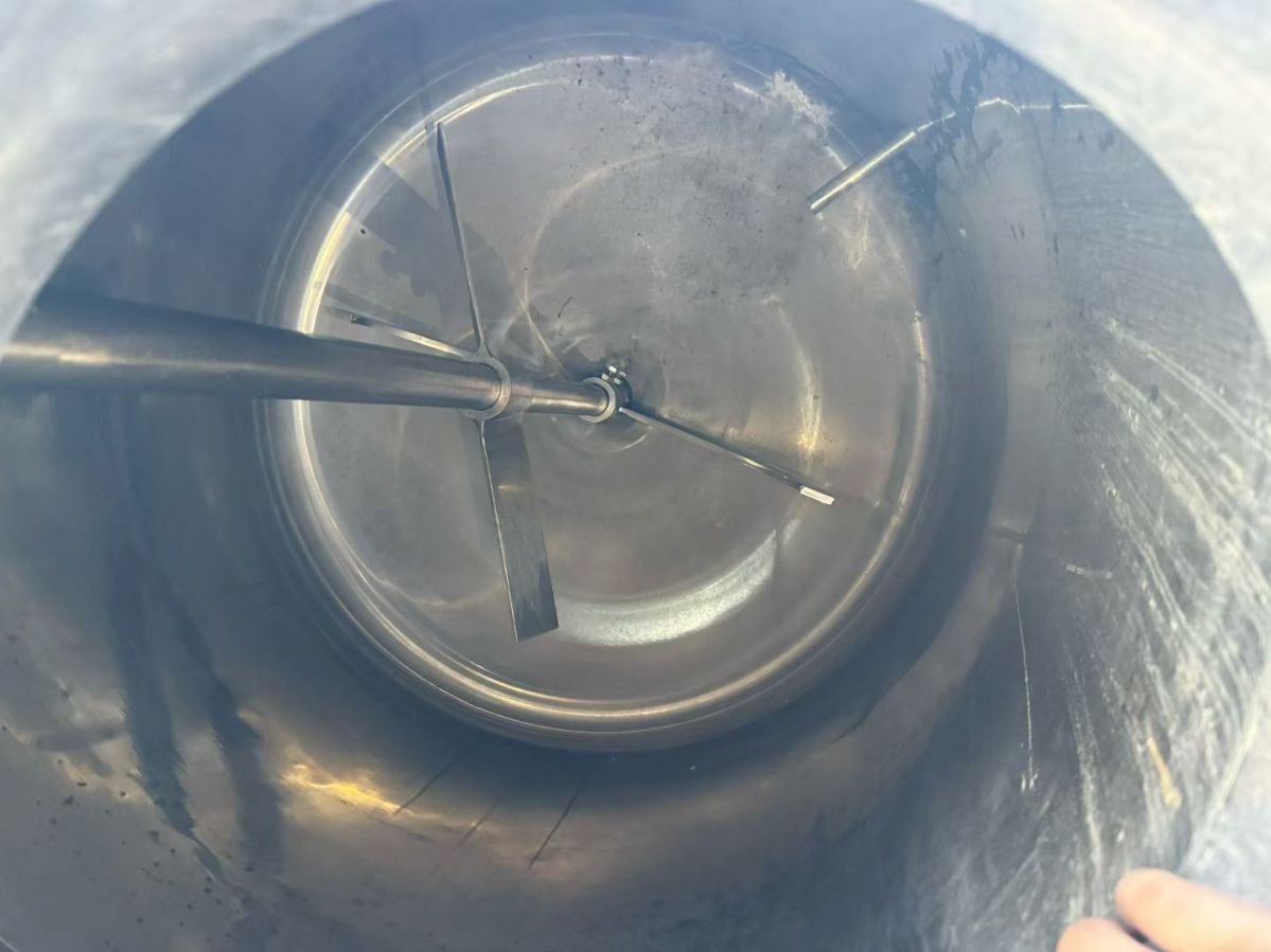 转让二手不锈钢反应釜 一台容积500升三层内外抛光不锈钢结晶反应釜