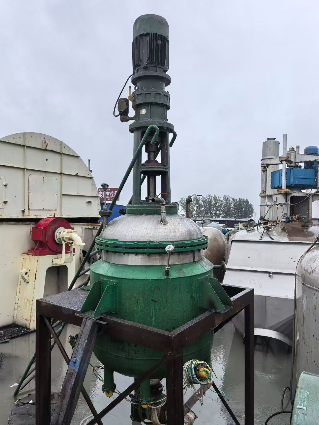 转让二手不锈钢反应釜 一台容积500升电加热不锈钢反应釜