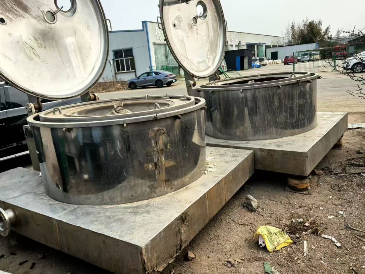 转让二手平板离心机 两台1500型材质316L平板吊带离心机