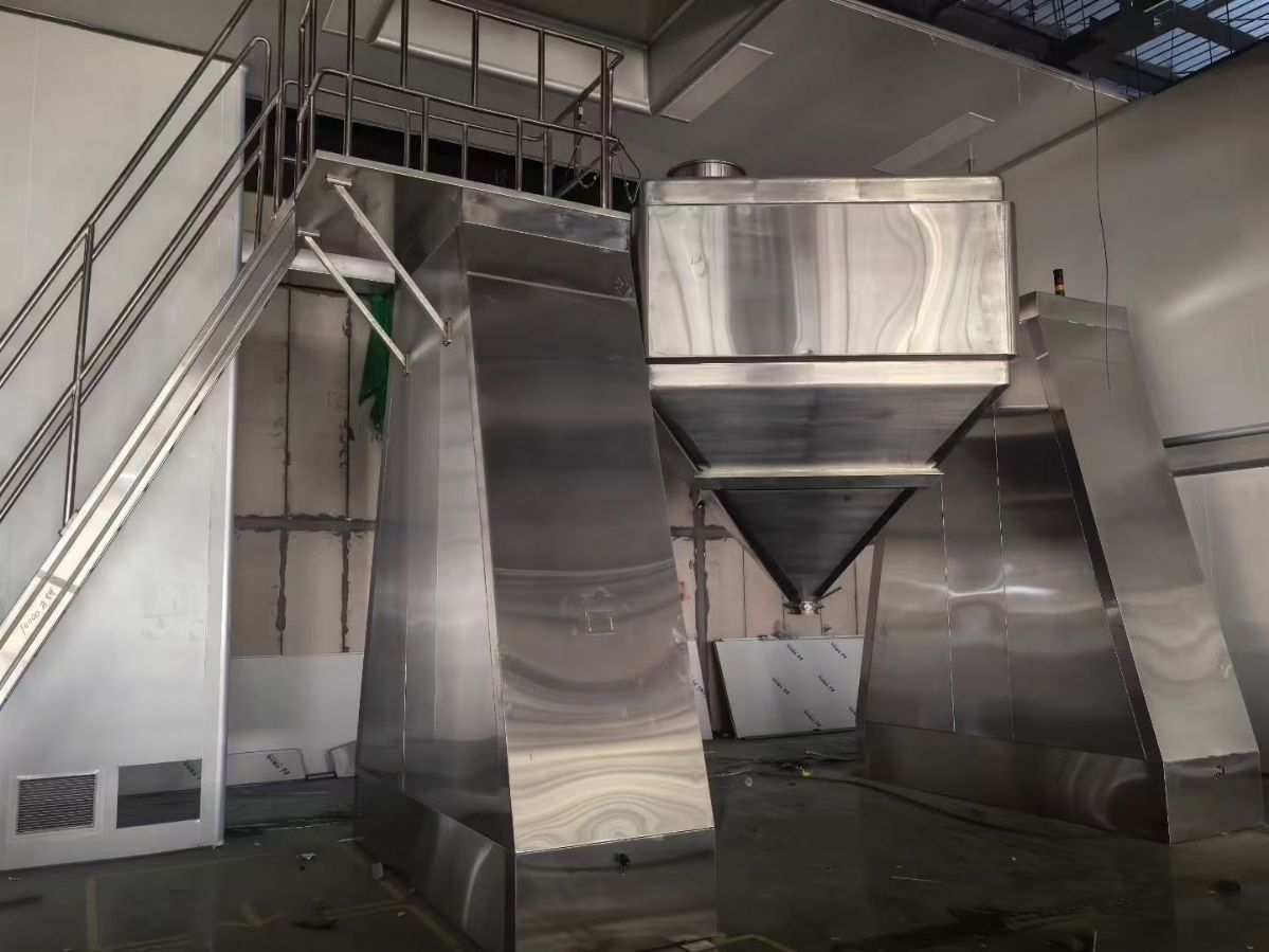 转让二手方锥混合机 一台容积10000升哈尔滨产方锥混合机