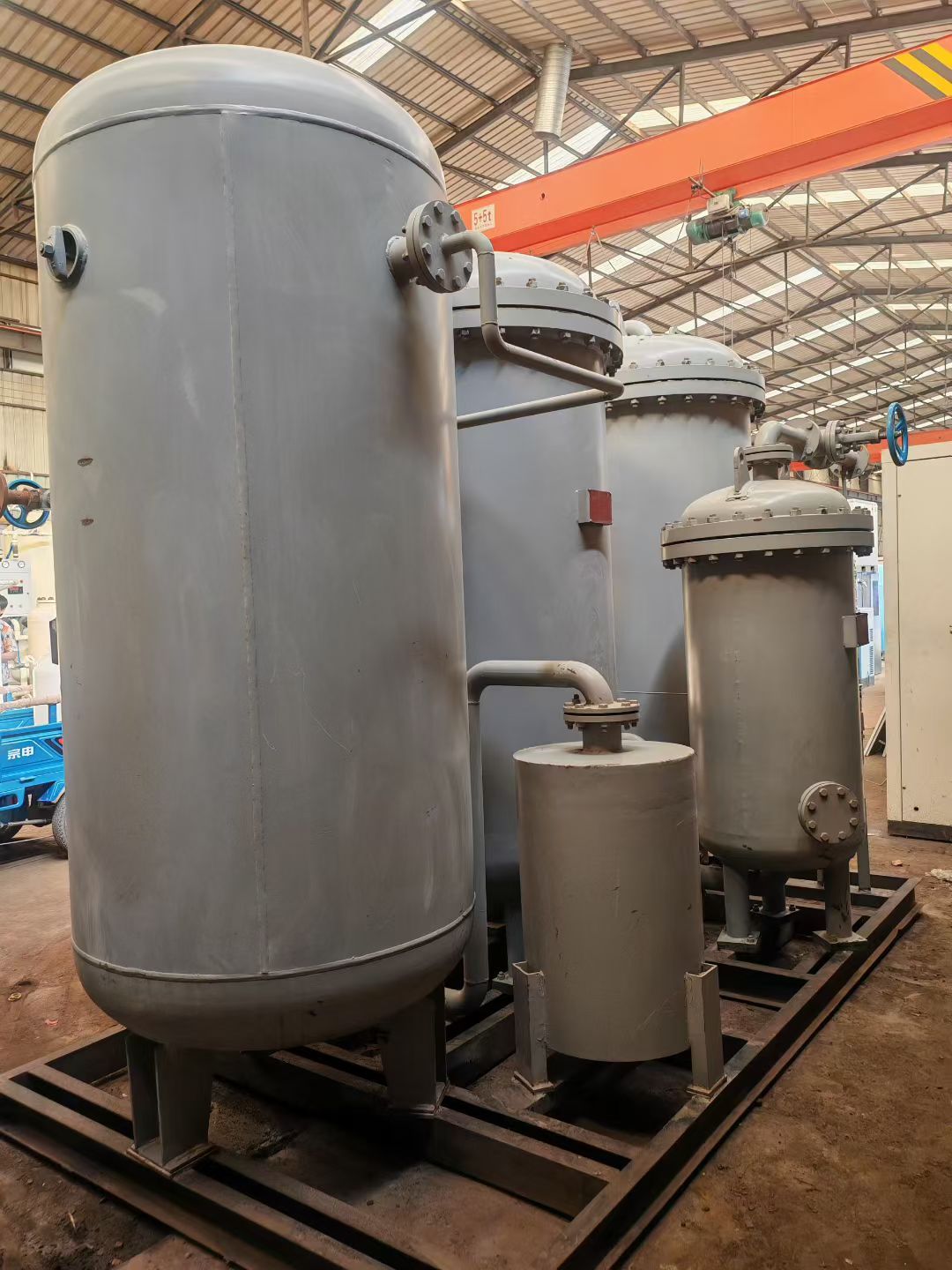 转让二手制氮机 一套容积300立方纯度99.99空气分离制氮机