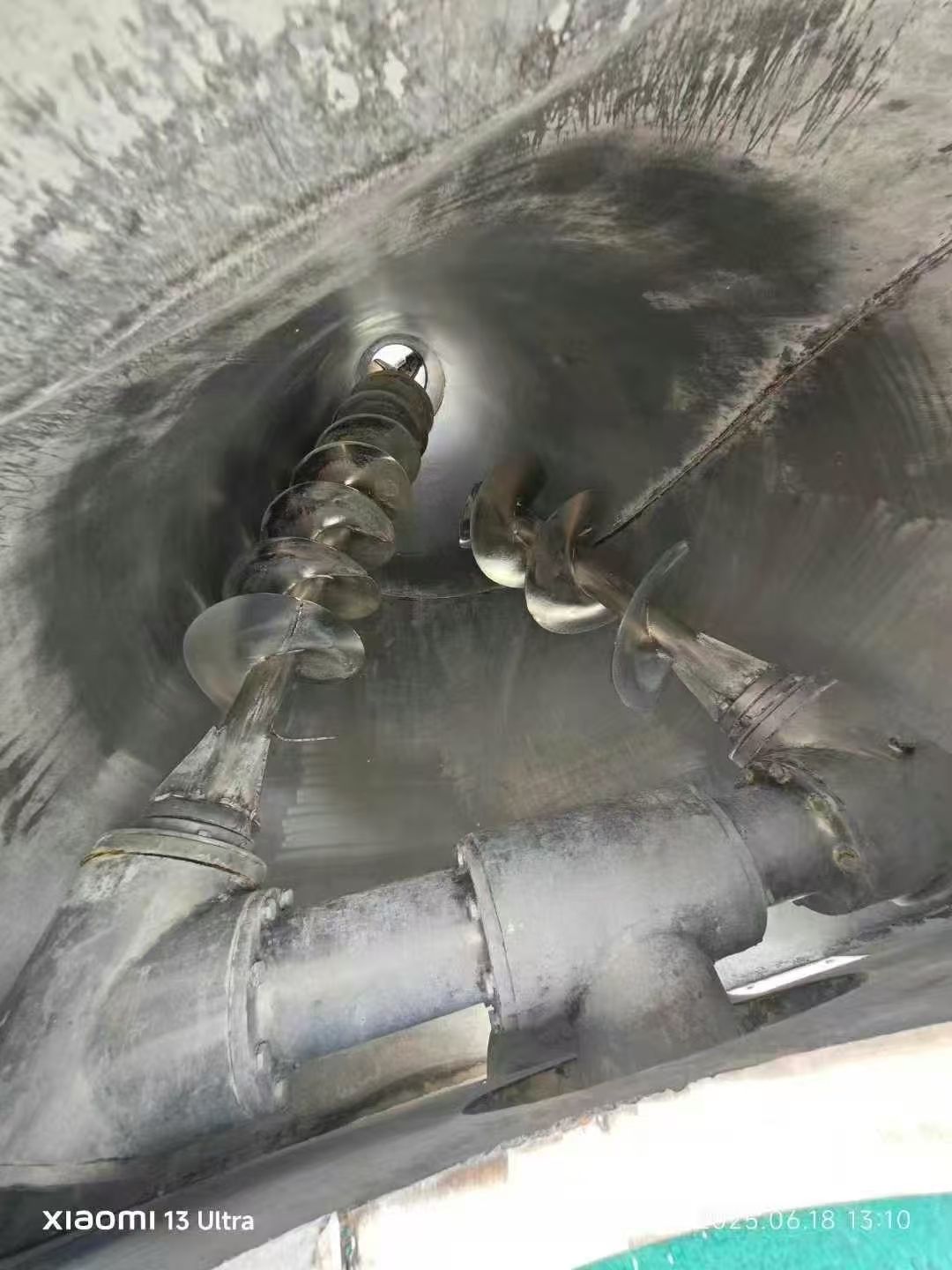 转让二手锥形混合机 四台容积1000升双螺旋锥形混合机