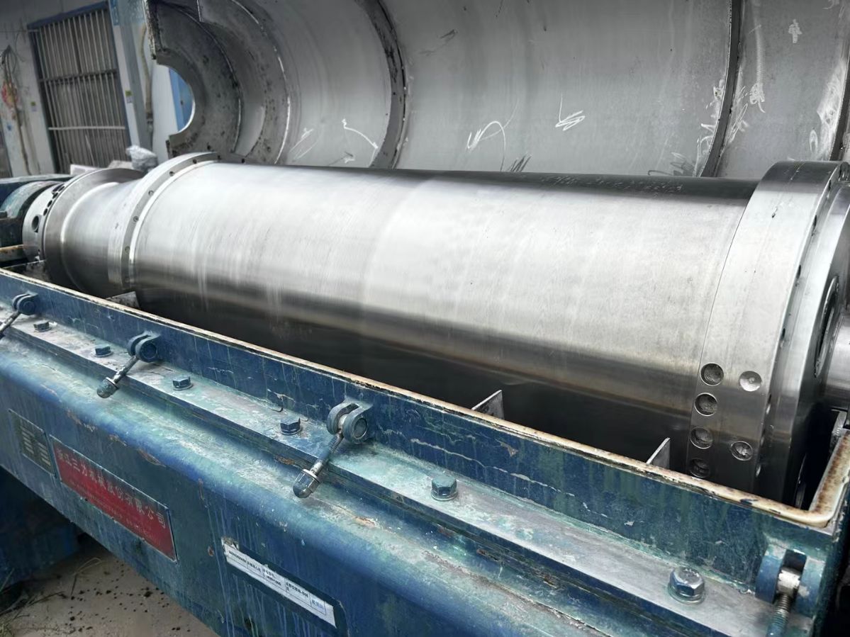 转让二手卧螺离心机 一台430型浙江三力产沉降卧螺离心机