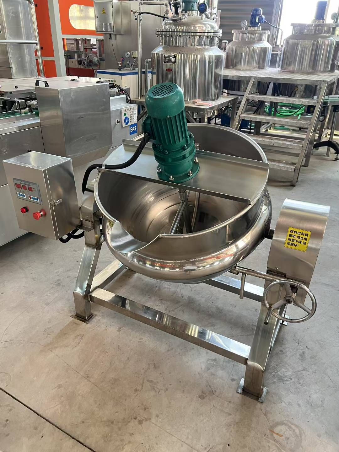 转让二手电加热夹层锅 一台容积100升电加热倾斜搅拌夹层锅