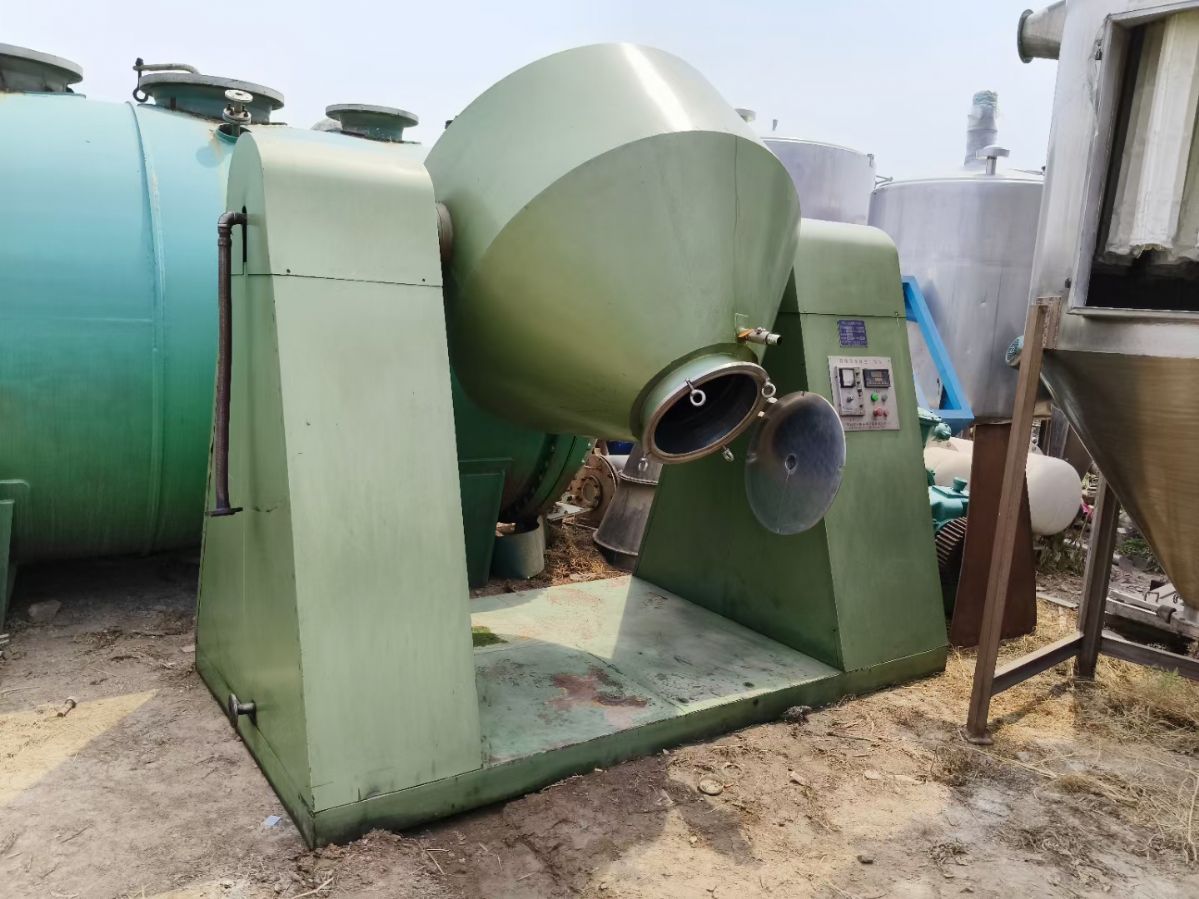转让二手双锥干燥机 一台容积1500升外碳钢不锈钢双锥干燥机