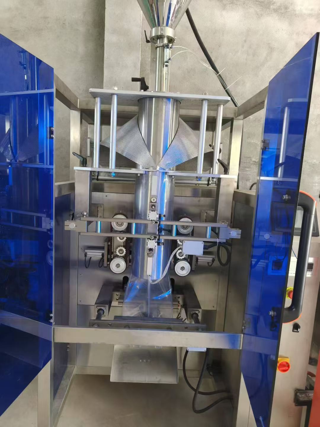 转让二手粉末包装机 一台720型全自动带强制堵料立式粉末包装机