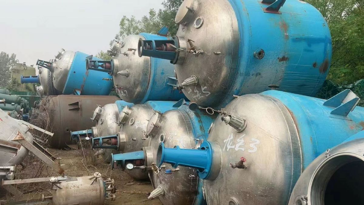 转让二手不锈钢反应釜 容积2000L-3000L壁厚8mm外夹套反应釜