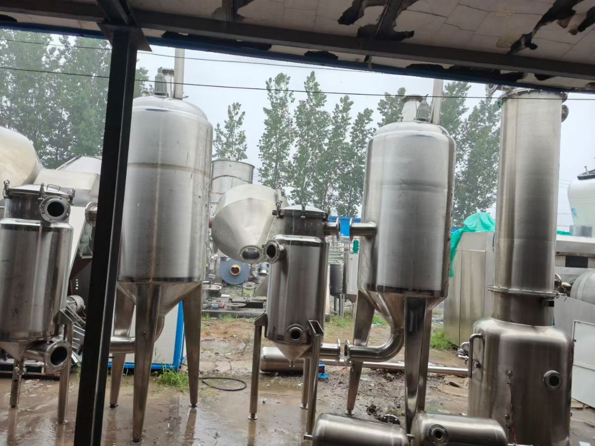转让二手浓缩蒸发器 一套容积500升食品级单效浓缩蒸发器