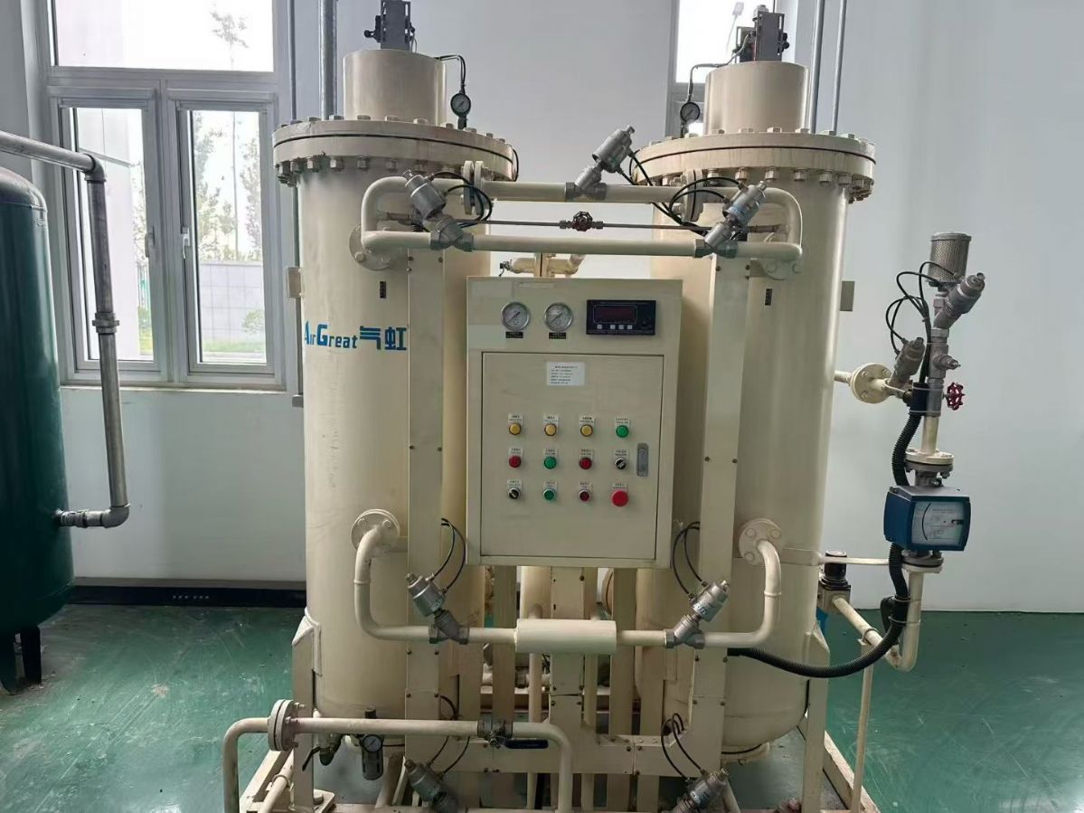 转让二手制氮机 一台容积50立方纯度99.99空气分离制氮机