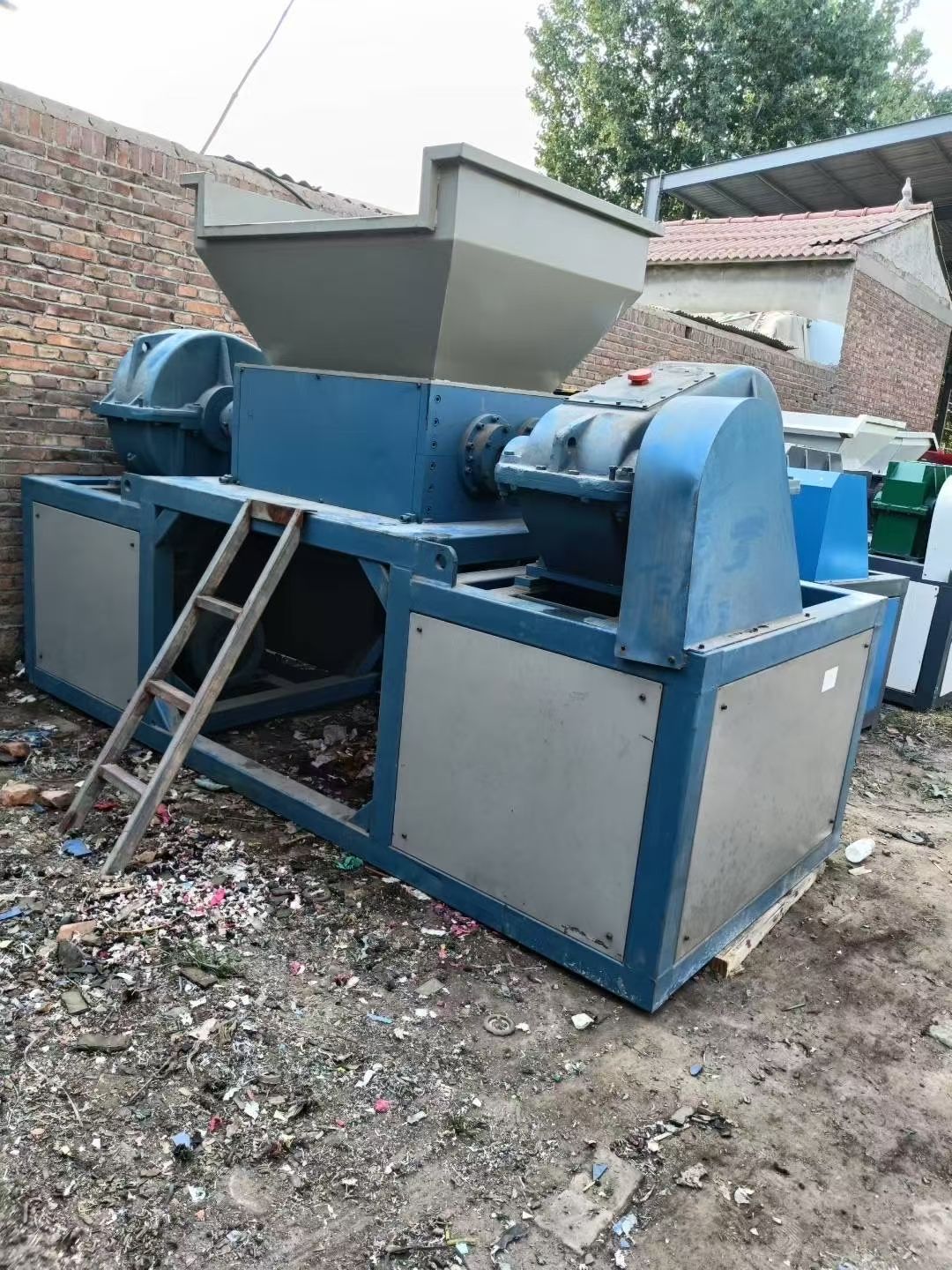 转让二手双轴撕碎机 一台800型马鞍山产重型双轴撕碎机