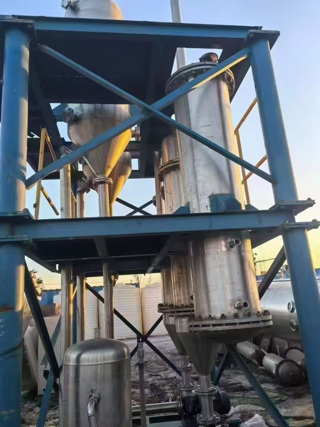 转让二手强制循环蒸发器 一套300升撬装式材质316强制循环蒸发器