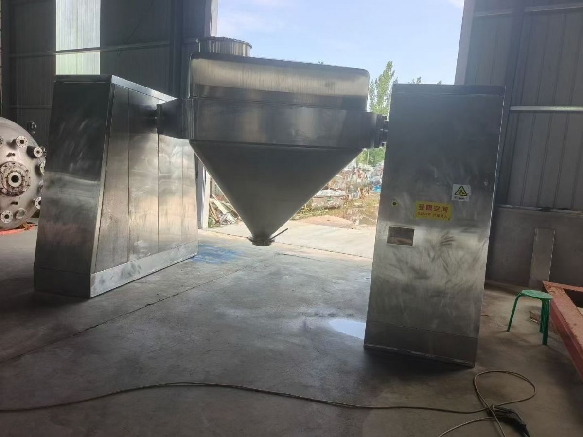 转让二手方锥混合机 一台容积4000升浙江迦南产方锥混合机