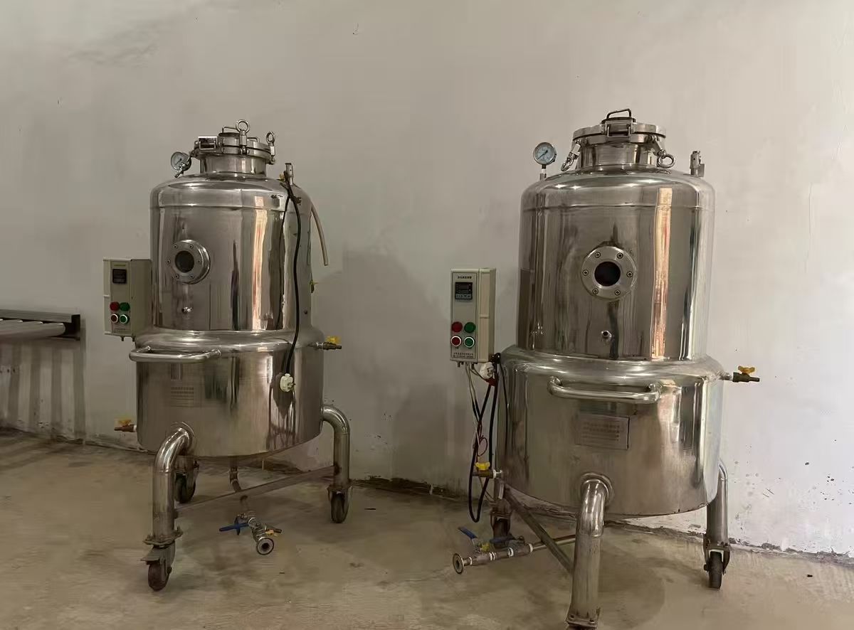 转让二手菌种发酵罐 两台容积150升食品级抛光菌种发酵罐