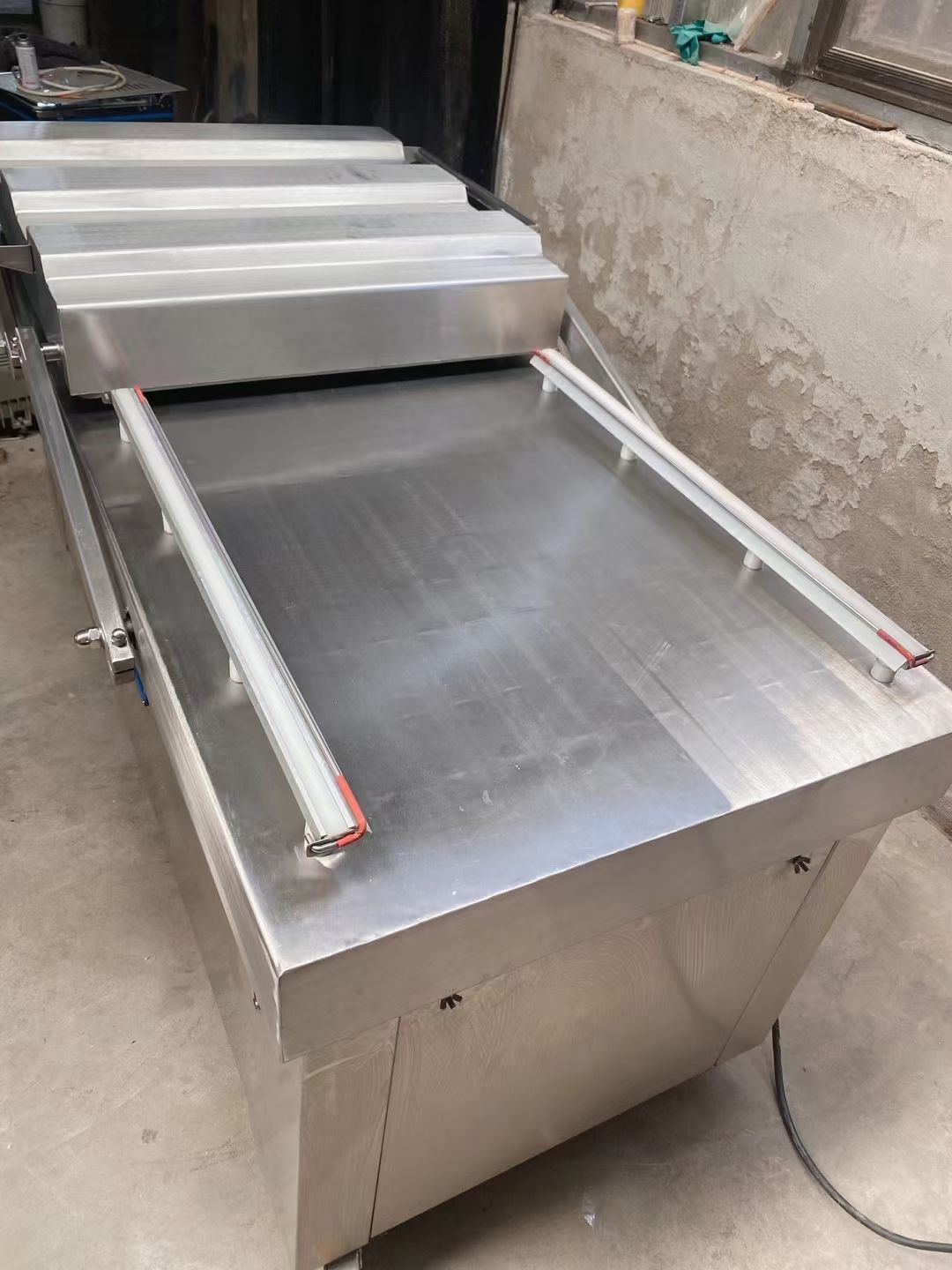 转让二手真空包装机 一台800型双室大泵平面真空包装机