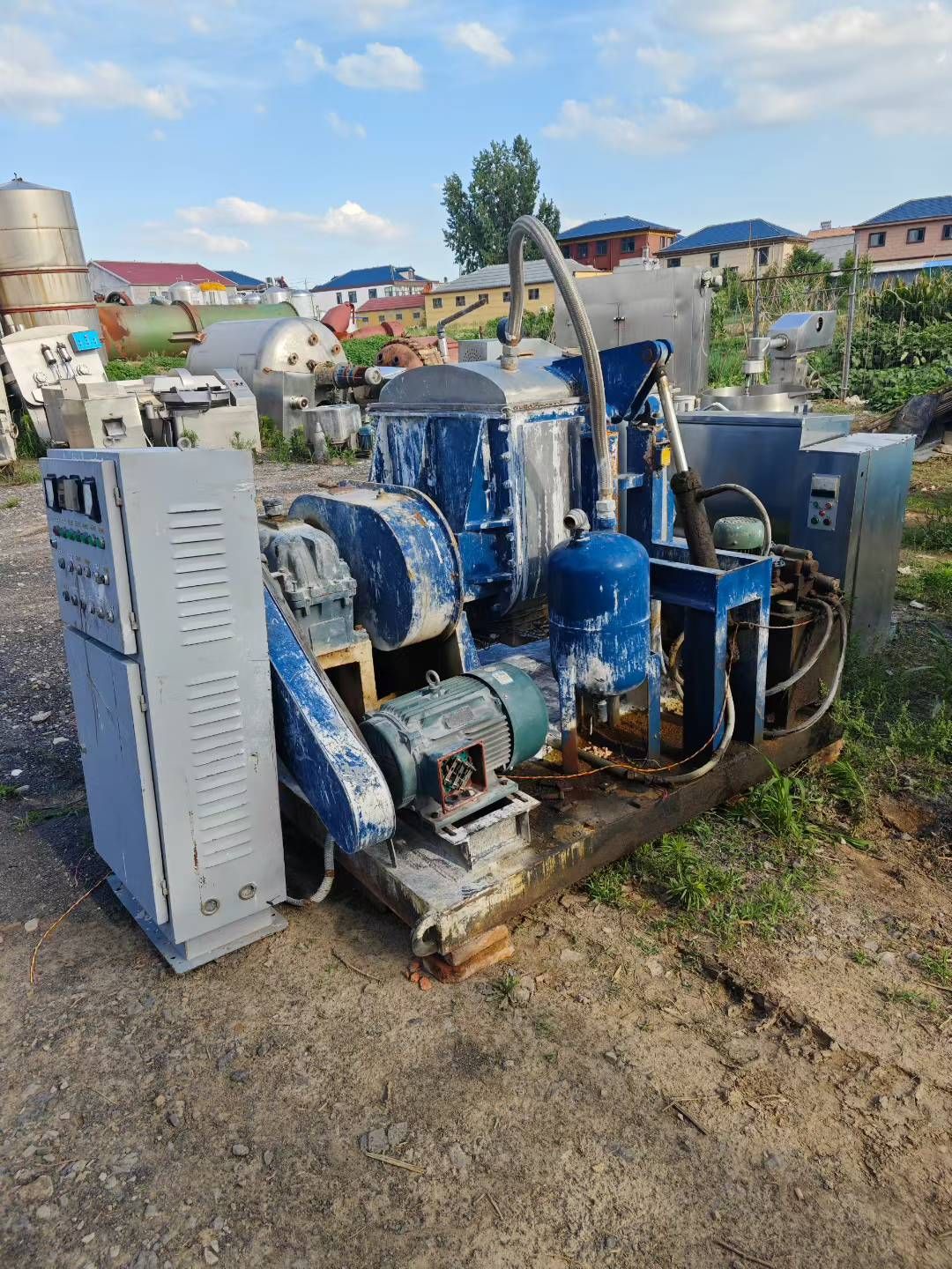 转让二手真空捏合机 一台容积300升如皋腾飞产翻缸真空捏合机