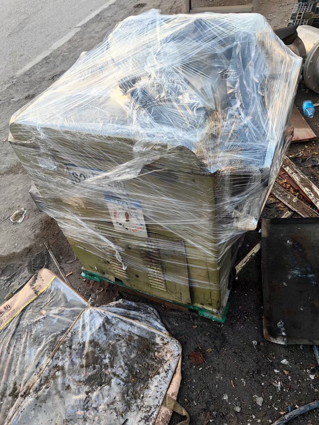 转让二手三辊研磨机 一台150型常州产三辊研磨机