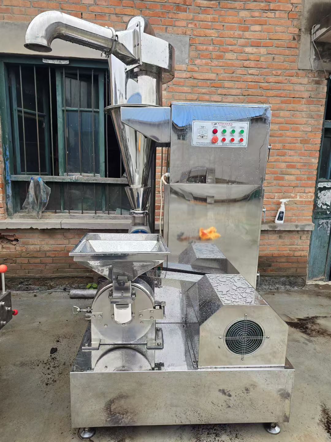 转让二手*粉碎机组 一台20B旋风除尘一体*粉碎机组