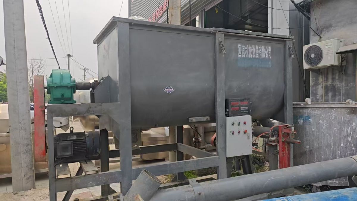 转让二手干粉搅拌机 一台容积3立方碳钢干粉砂浆搅拌机