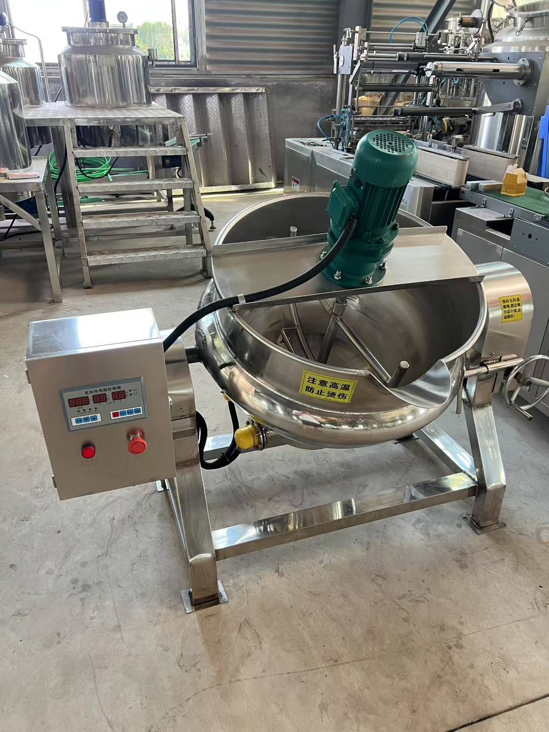 转让二手电加热夹层锅 一台容积100升电加热倾斜搅拌夹层锅