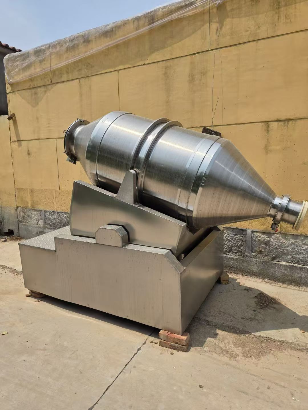 转让二手二维混合机 一台容积1000升高效二维运动混合机