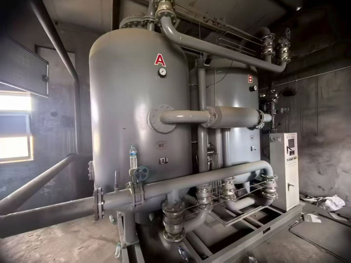 转让二手制氮机 一套容积1500立方纯度99.5大型空气分离制氮机