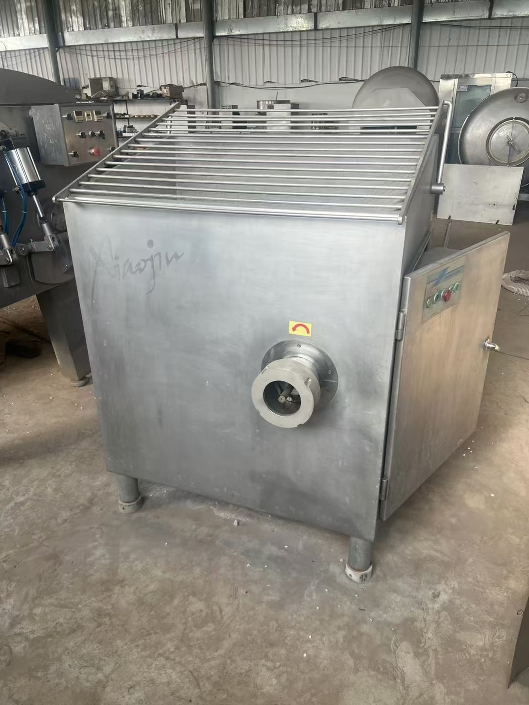 转让二手冻肉绞肉机 一台130型吉祥产双轴冻肉绞肉机