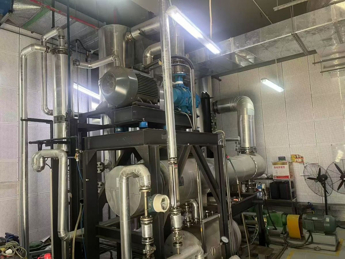 转让二手MVR蒸发器 一套容积300升钛材质MVR蒸发器