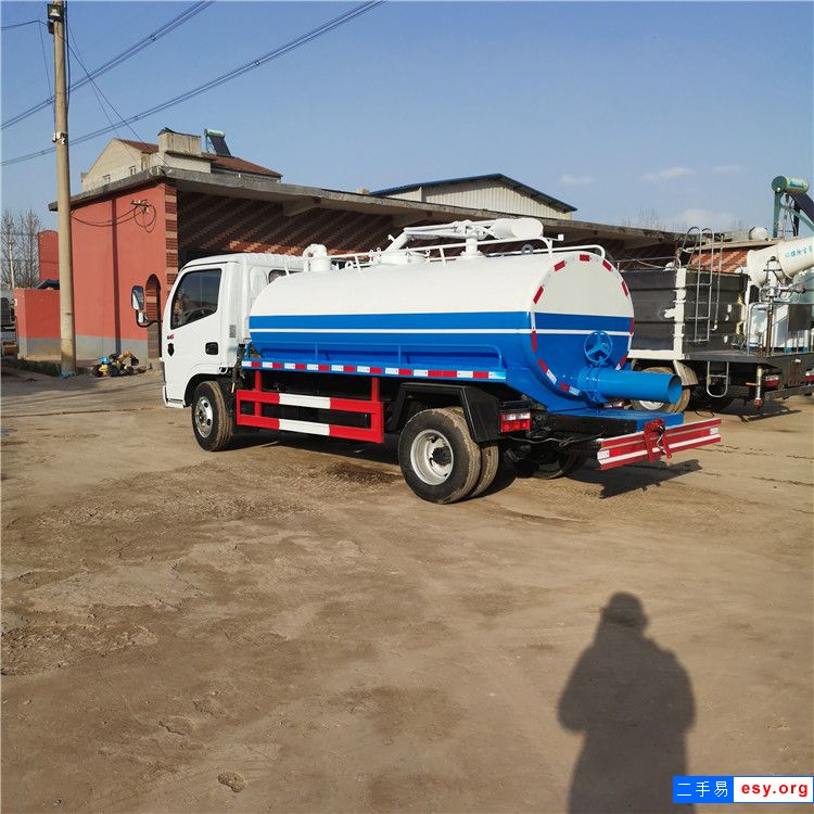 现车出售3吨三轮吸粪车 小型真空罐